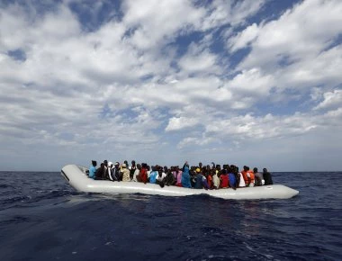 Μεσόγειος: Δύο επτάχρονοι μετανάστες έχασαν τη ζωή τους και 16 αγνοούνται